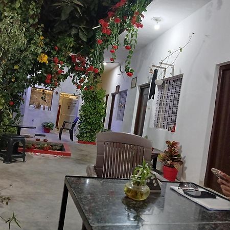 The Highvill Home Stay Khadzsuráhó Kültér fotó